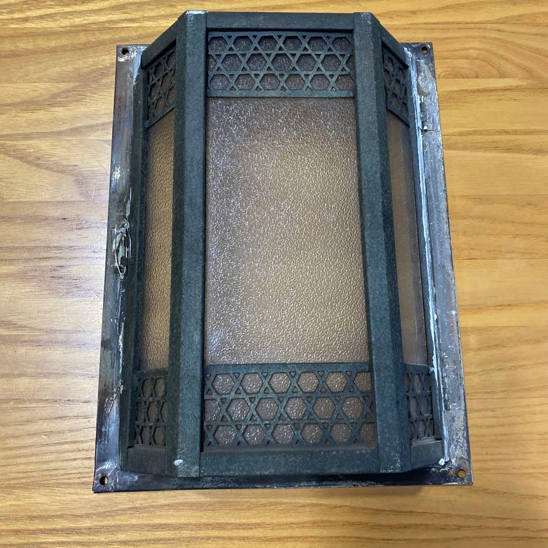 アンティーク　骨董品　和モダンスタイル　壁掛け照明のシェード