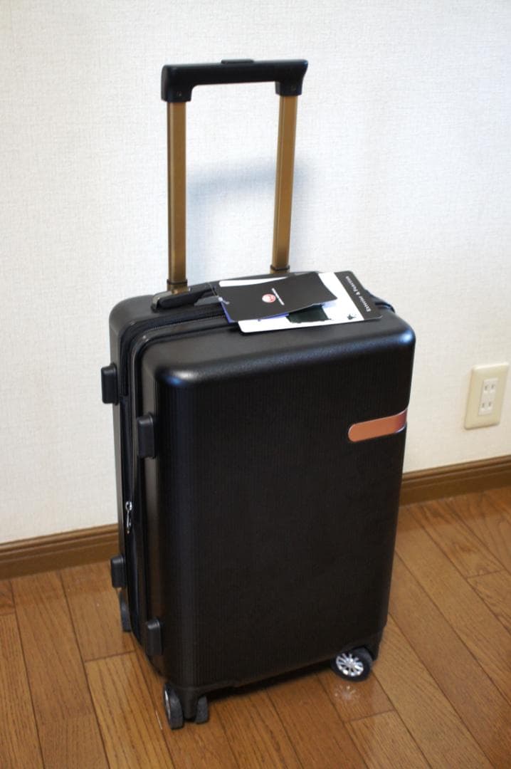 新品　JAL キャリー　ブラック　37Ｌ　機内持込 　日本航空 拡張 おまけ付