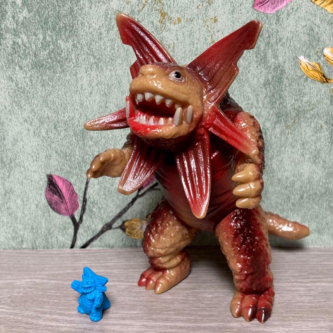 キングザウルスシリーズ 『ガボラ』 ソフビ 当時物 ウルトラマン オマケあり