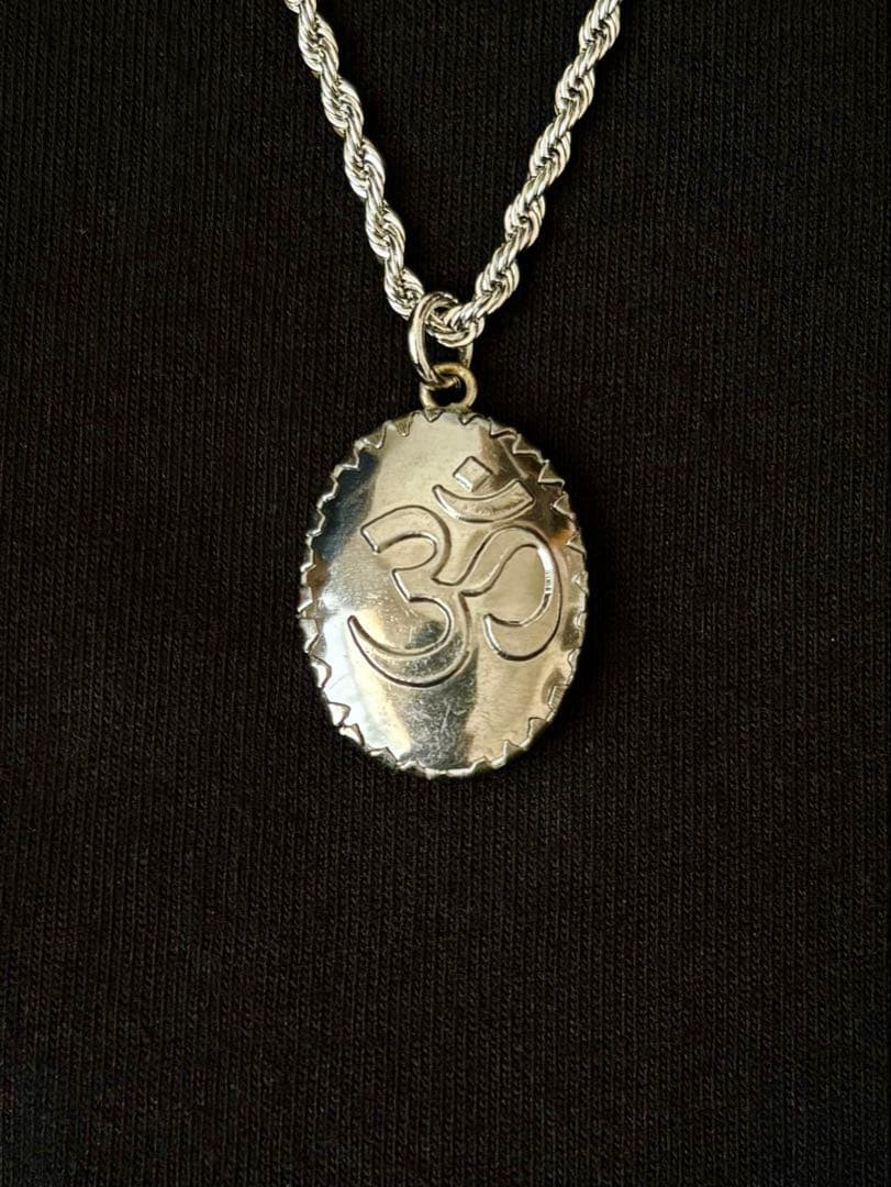藤井風さん　シヴァ〈グリーン〉オームペンダント⭐︎おまけつき