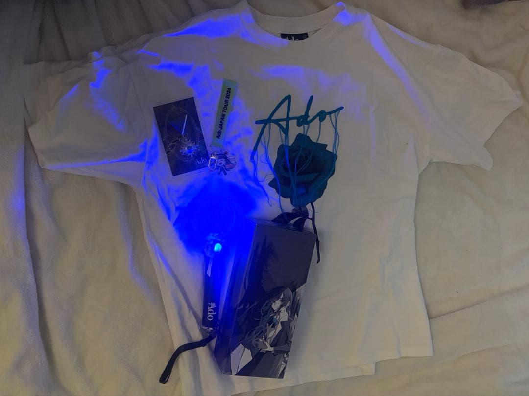 Ado Japan Tour 2024 Tシャツ　ペンライト