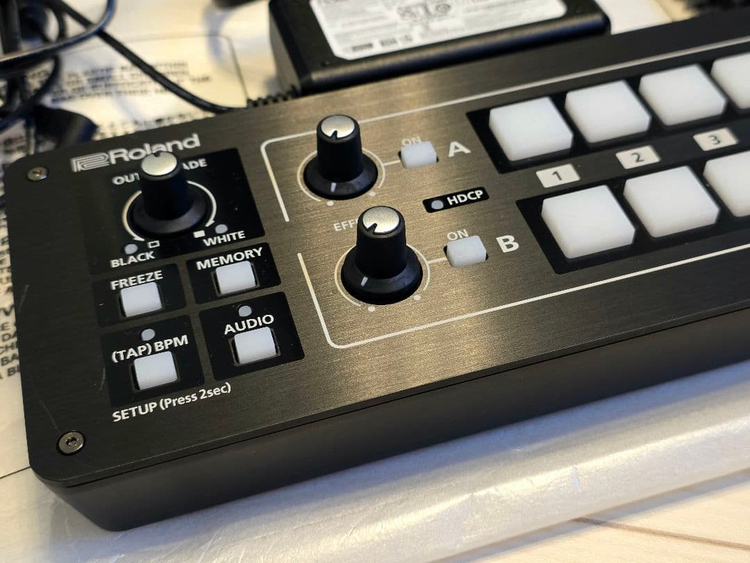 【極美品】Roland V-1HD HDビデオスイッチャー