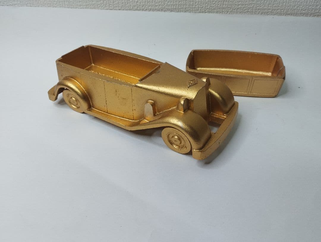 アンティーク調 ゴールドレトロカー 記念モデル 小物入れ（1920–2000)