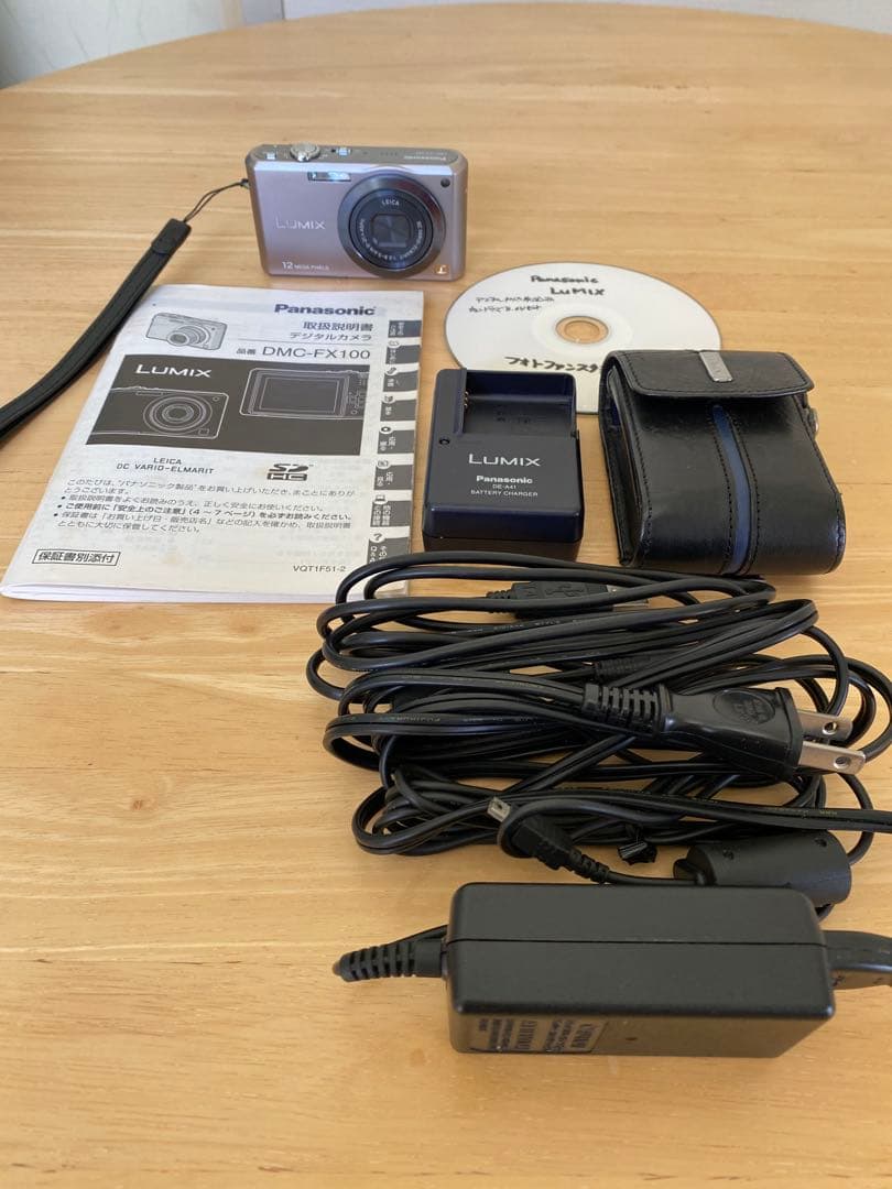 デジタルカメラ Panasonic LUMIX DMC-FX100