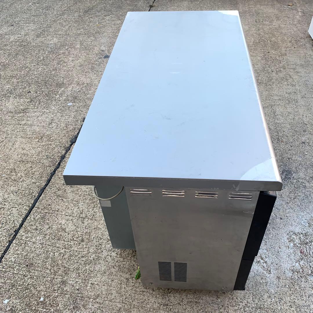 ホシザキ　業務用テーブル形冷凍庫　255L コールドテーブル　台下冷凍庫
