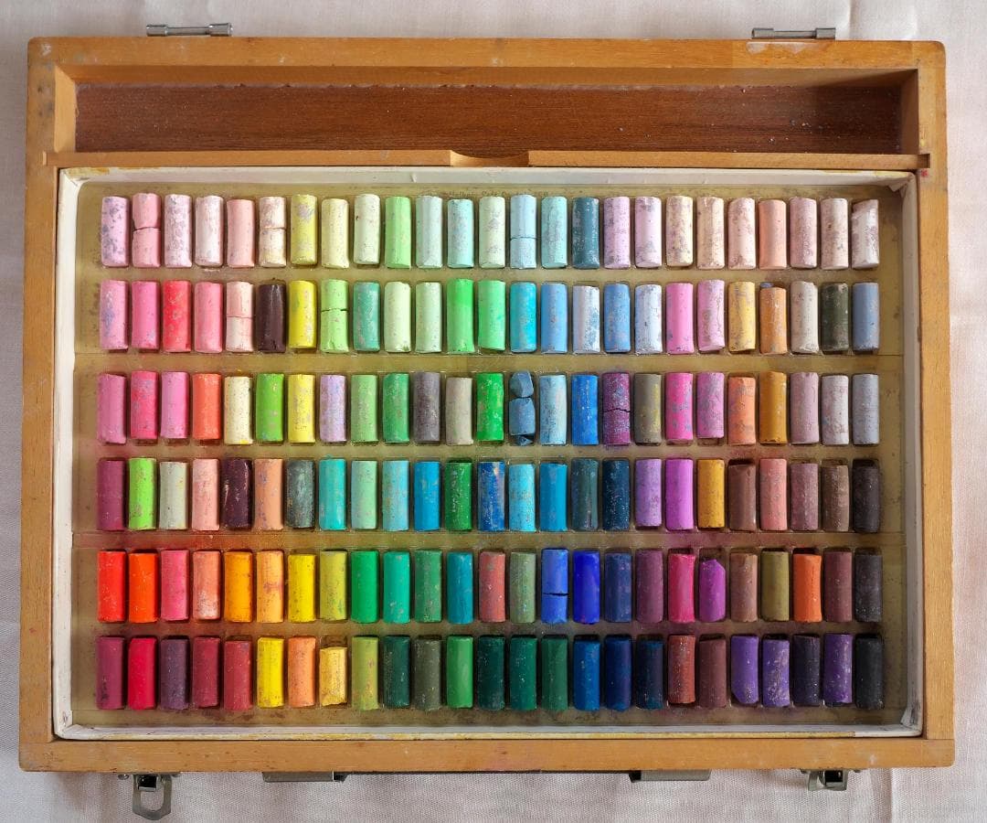 ホルベイン ソフトパステル　150色セット　木箱
