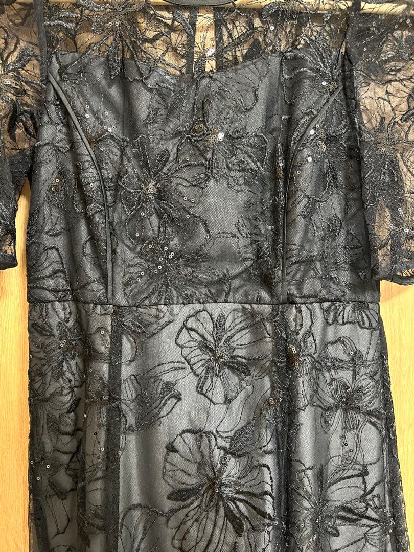 【AIMER】 ビオラモチーフスパンコール刺繍ドレス ワンピース