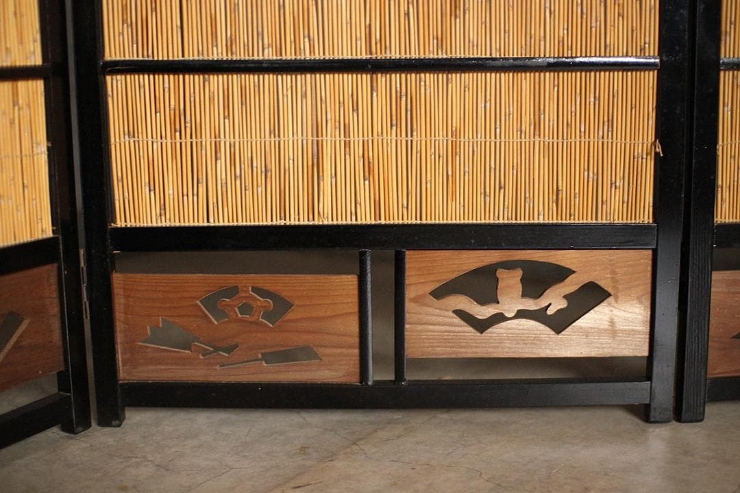 古い簾屏風　衝立　目隠し 四つ折り　透かし彫り　古民家　古道具