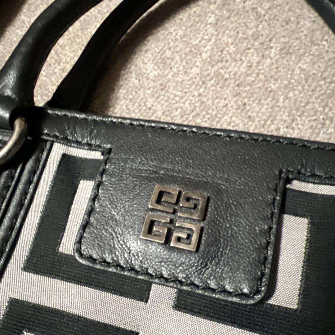 Givenchy 幾何学模様 ショルダーバッグ