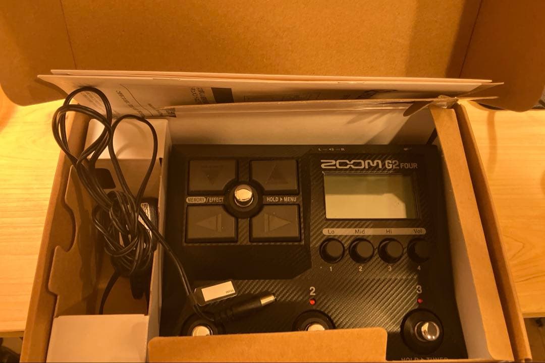 Zoom G2 FOUR ギターエフェクター ACアダプター付き