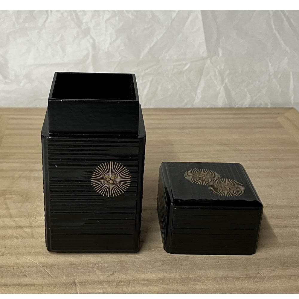 F1406 新井司峰 一閑四方 唐松 莨入 共箱 茶道具