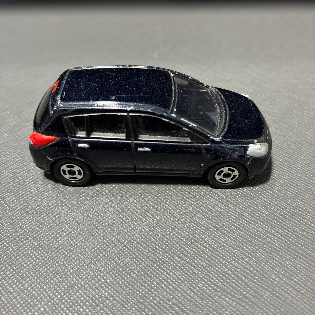 トミカ 日産 ティーダ カラーサンプル 非売品