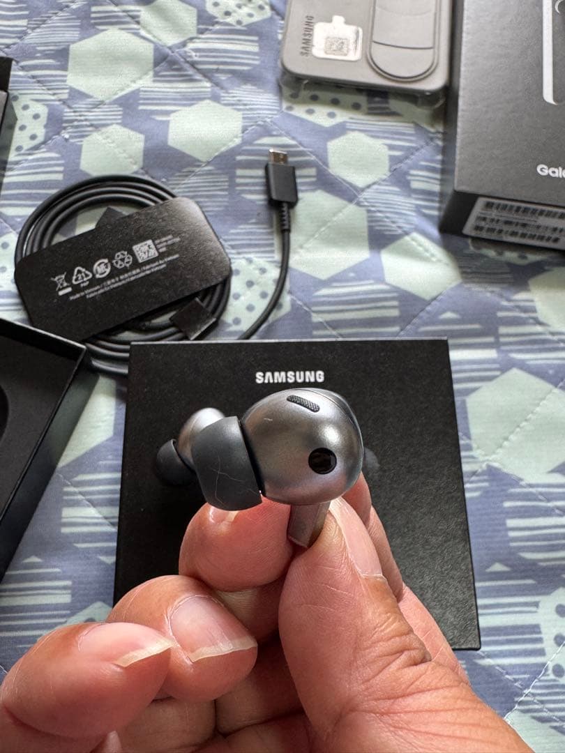 Samsung Galaxy Buds3 Pro シルバー