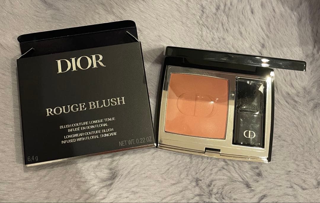 ディオールスキン ルージュ ブラッシュ732ピーチコロールサテン　限定色