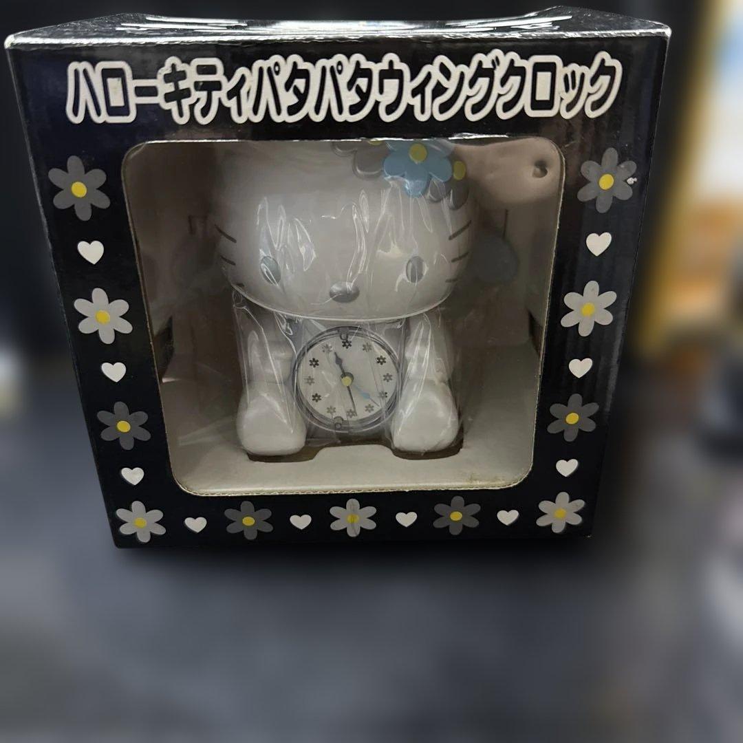 ハローキティパタパタウィングクロック 置時計