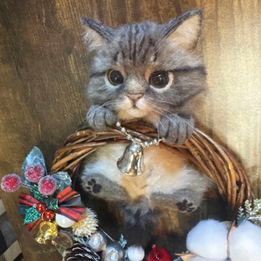 羊毛フェルト猫 キジ猫 クリスマスリース