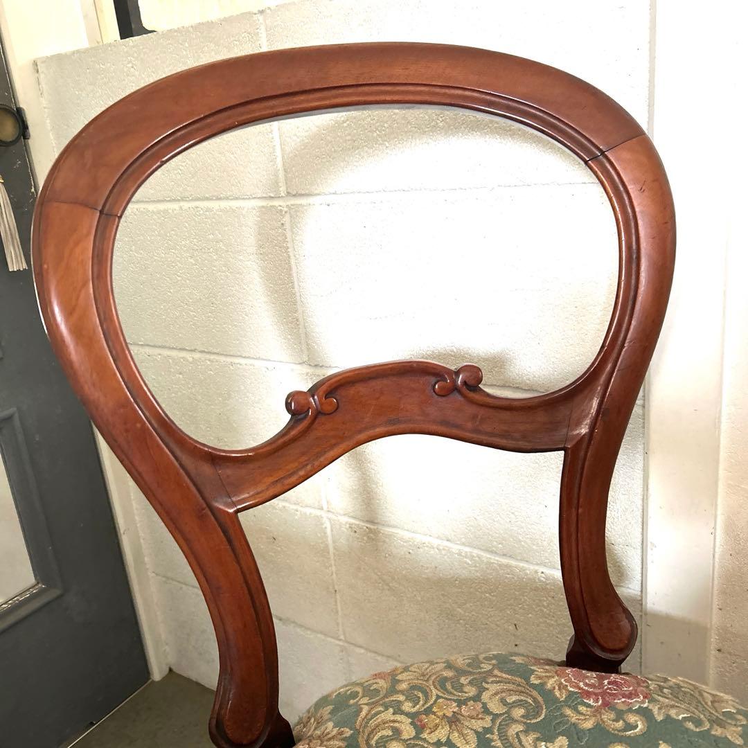 値下げ❗️アンティーク　イギリス　バルーンバックチェア　キャスター付き　ゴブラン織