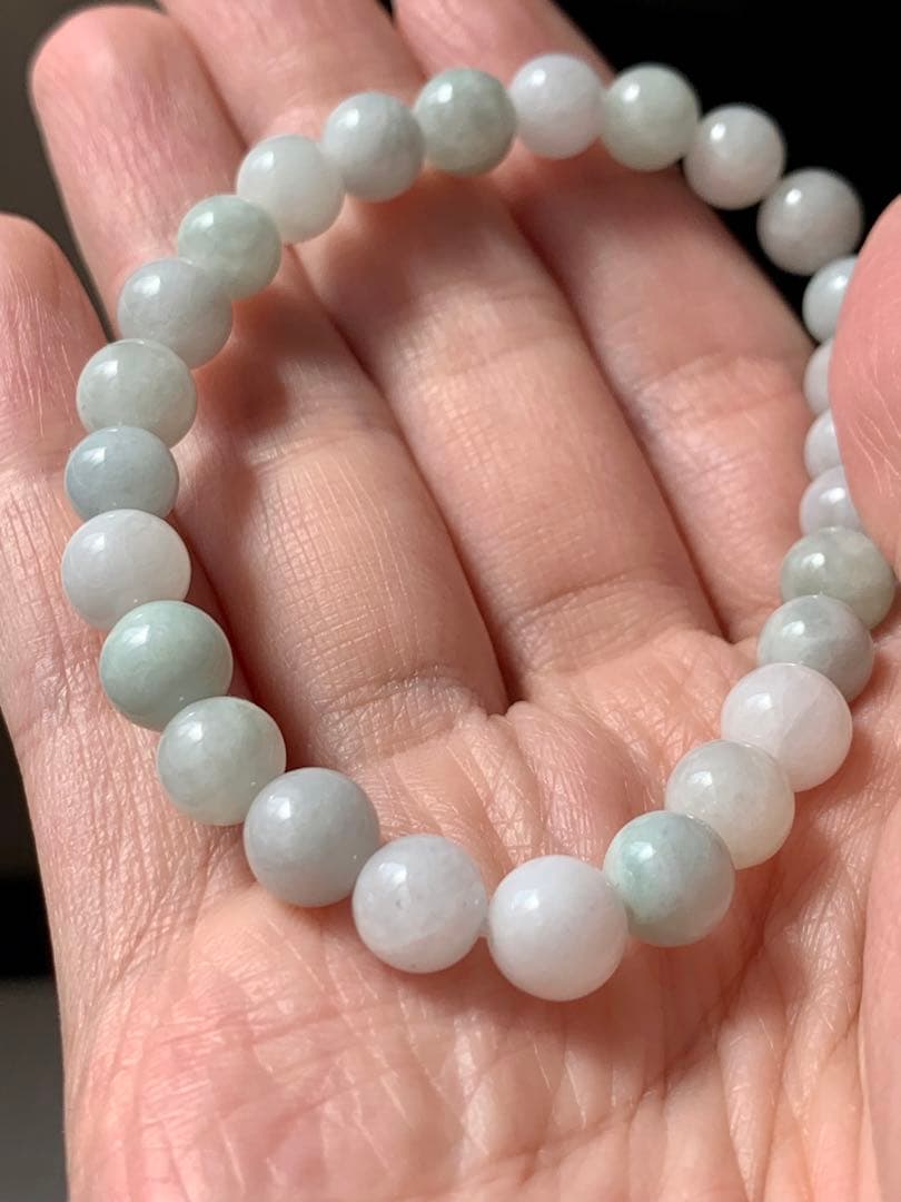 ガラス質　糸魚川本翡翠ブレスレット　上質ひすい　ヒスイ　翡翠　ヒーリング　コン沢