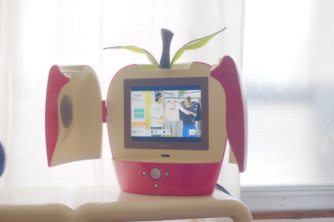 リンゴ型テレビ　ブラウン管　hannspree スペースエイジ　レトロポップ