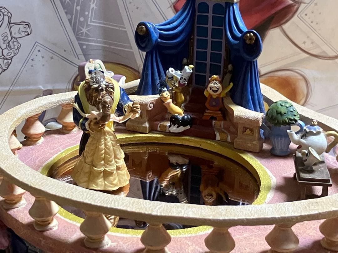 美女と野獣ダンスシーンのオルゴールです。