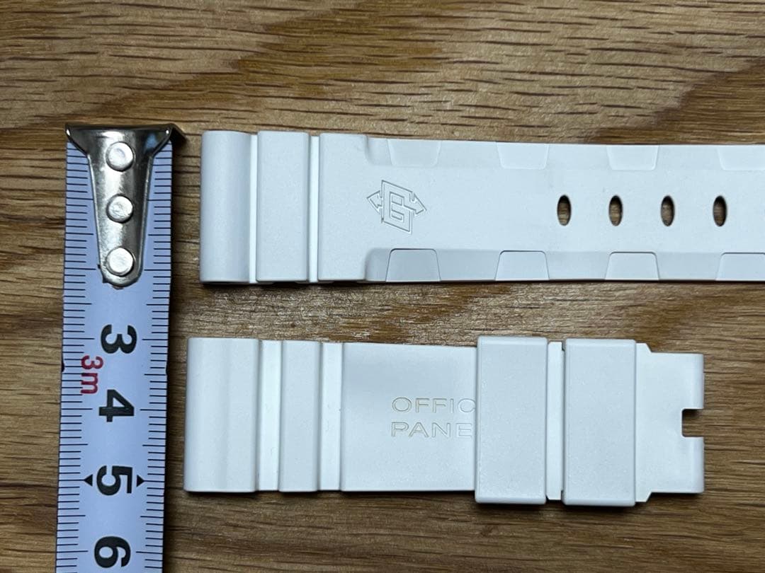 OFFICINE PANERAI 純正　ラバー　ベルト　ホワイト　22mm 美品