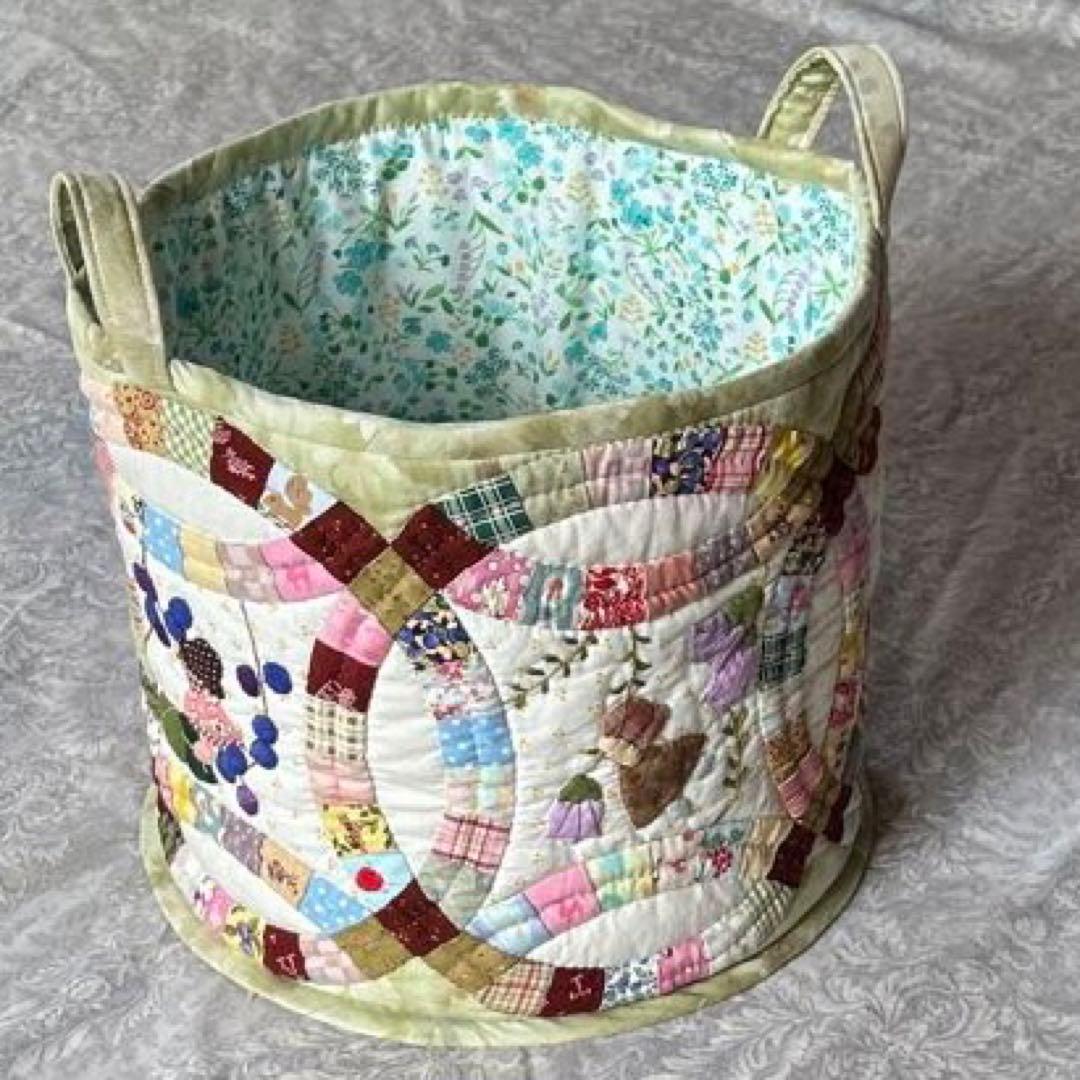 ダブルウェディングリングとスーちゃんのルームバスケット