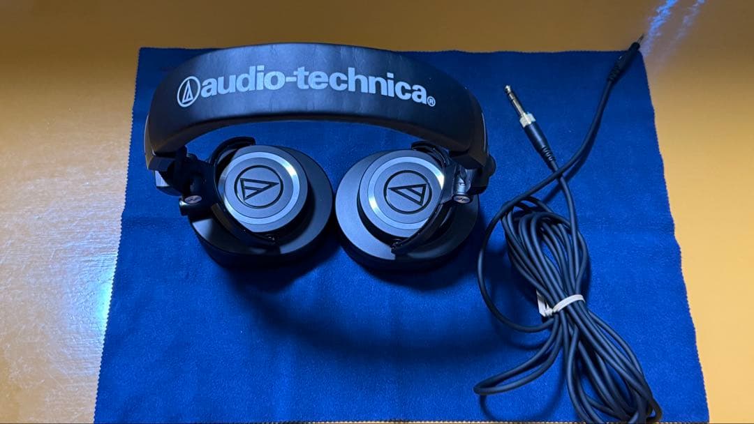 ヘッドホン audio-technica ATH-M50x