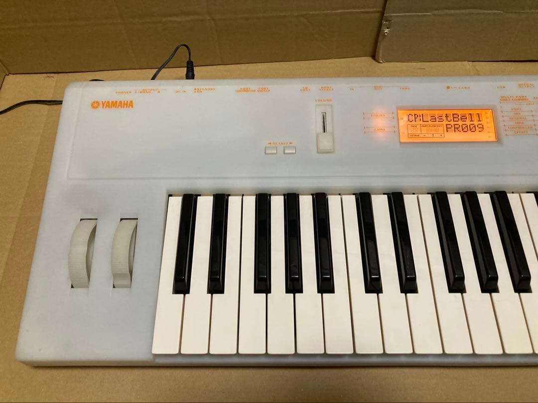 YAMAHA EOS BX シンセサイザー キーボード 0709