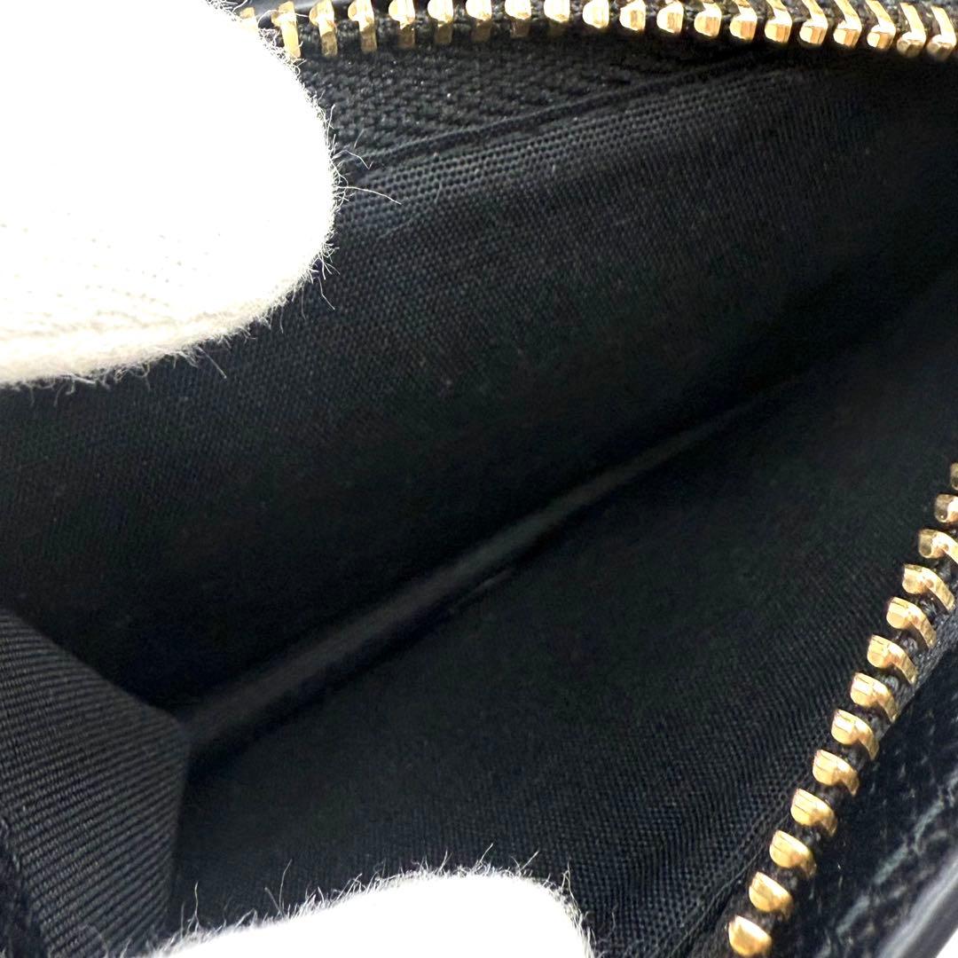 フェラガモ チェーンウォレット ガンチーニ ブラック