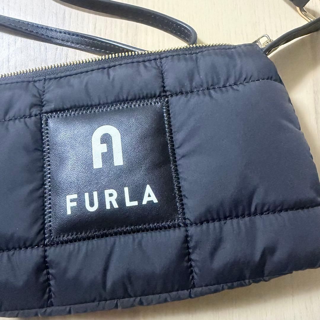今週限定SALE【FURLA 】PIUMA 黒 キルティング ショルダーバッグ