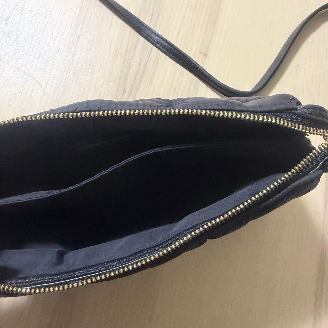 今週限定SALE【FURLA 】PIUMA 黒 キルティング ショルダーバッグ