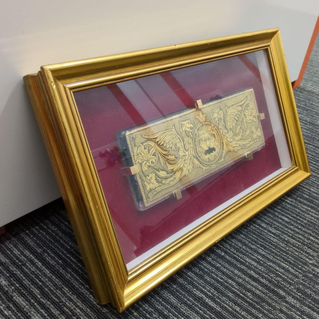 イタリアだったと思います。ガラスのプレートです。