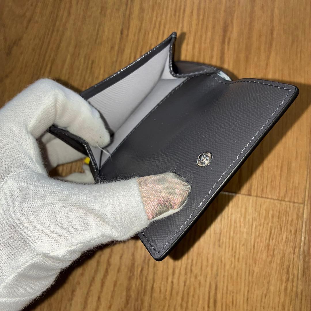 【未使用品】マークジェイコブス スナップショット 三つ折り財布 グレー