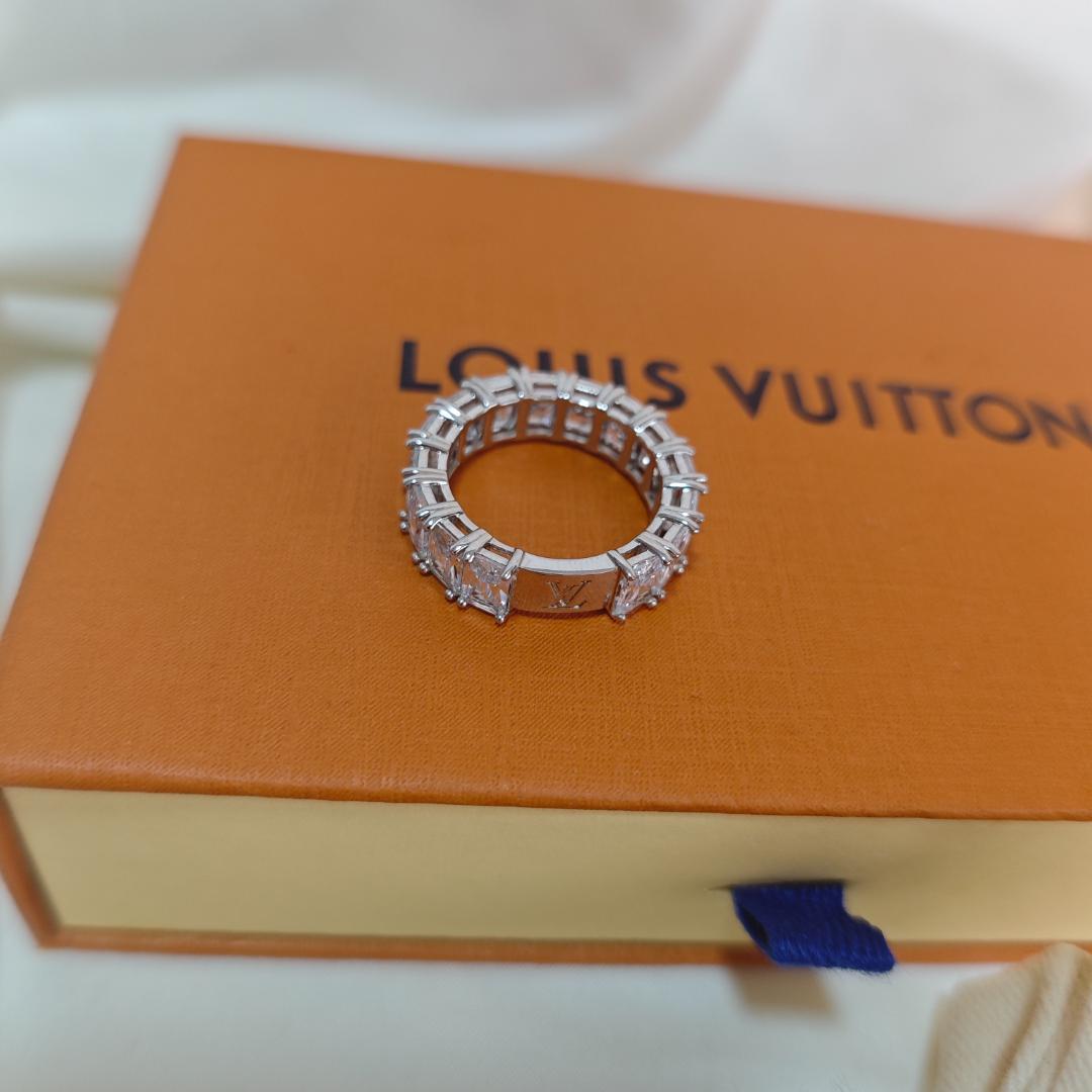 バーグ・LV クリスタル MP3363 リング