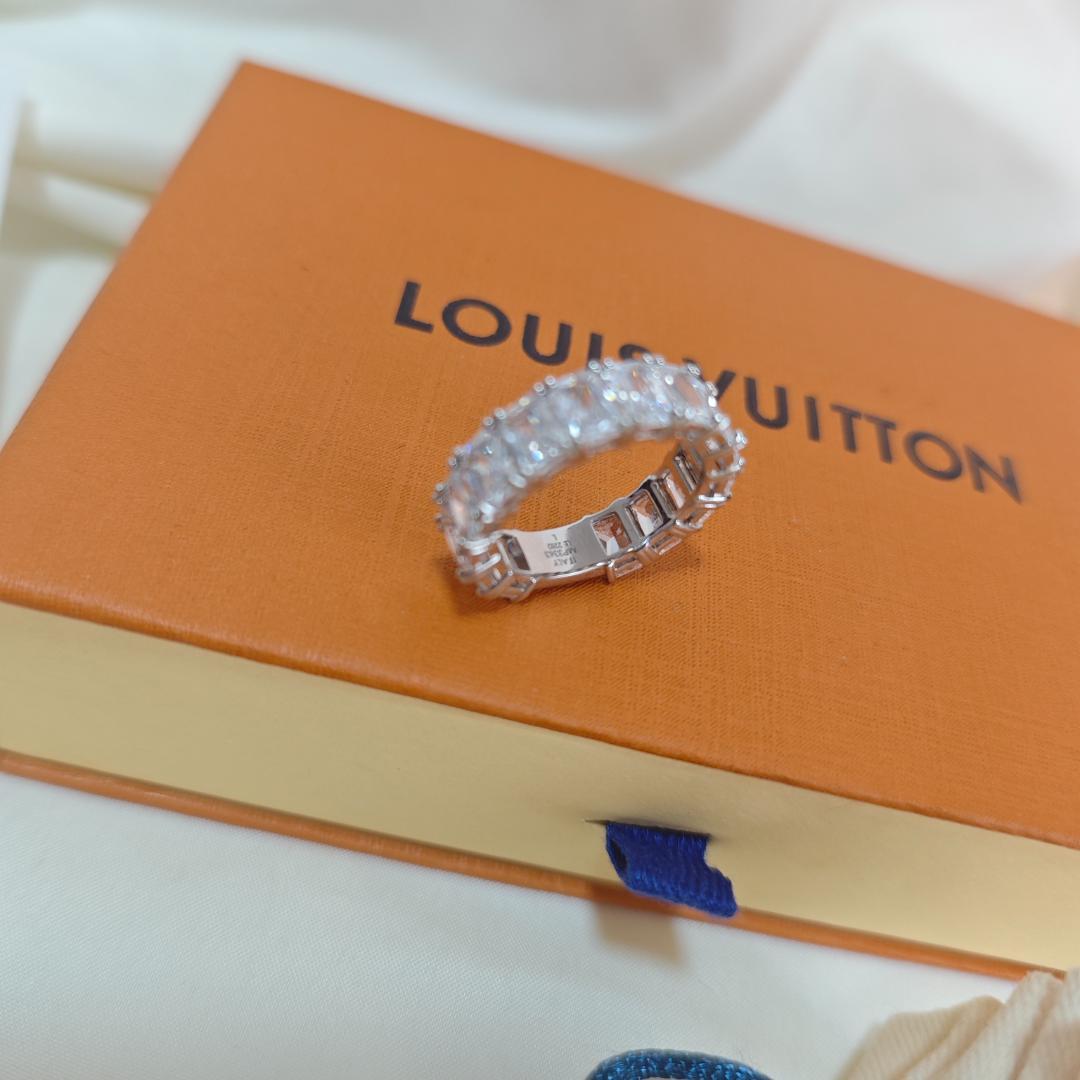 バーグ・LV クリスタル MP3363 リング