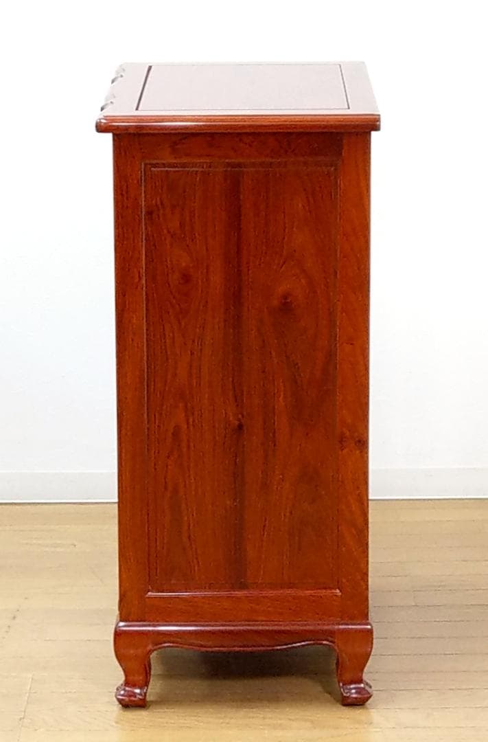 美品 西洋 アンティークデザイン 木製 花梨 彫刻 猫足 チェスト キャビネット