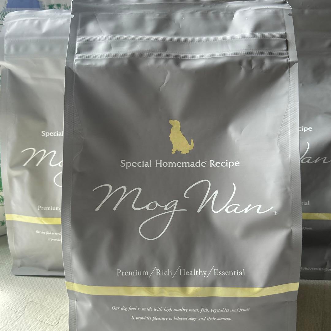 み*ん様 モグワンドッグフードチキン&サーモン