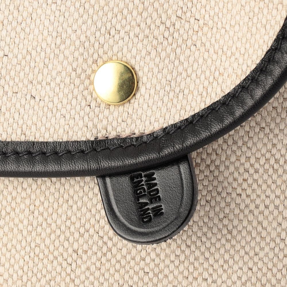 ななこAVON SPENCE BRYSON