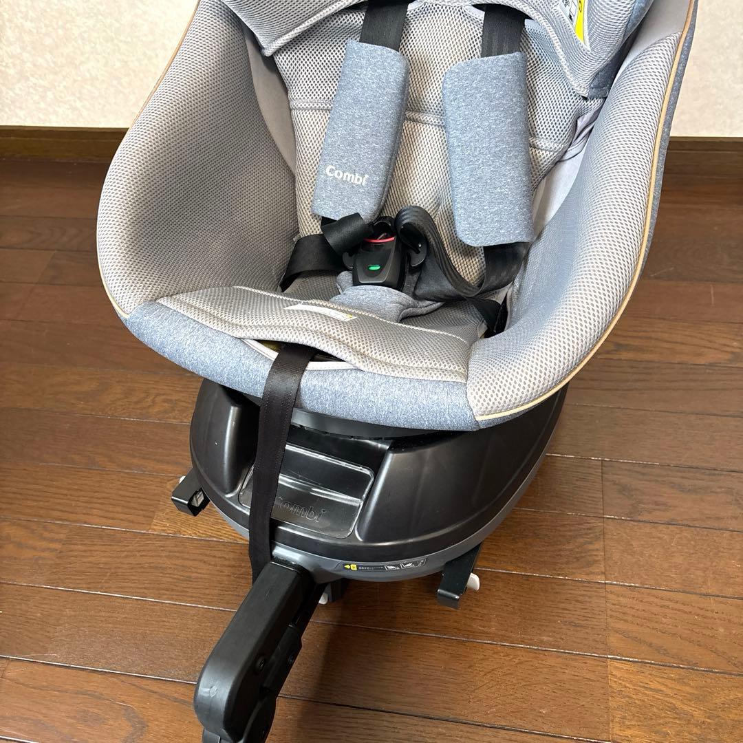 【美品】Combi クルムーヴスマート ISOFIX シンプライト ブルー