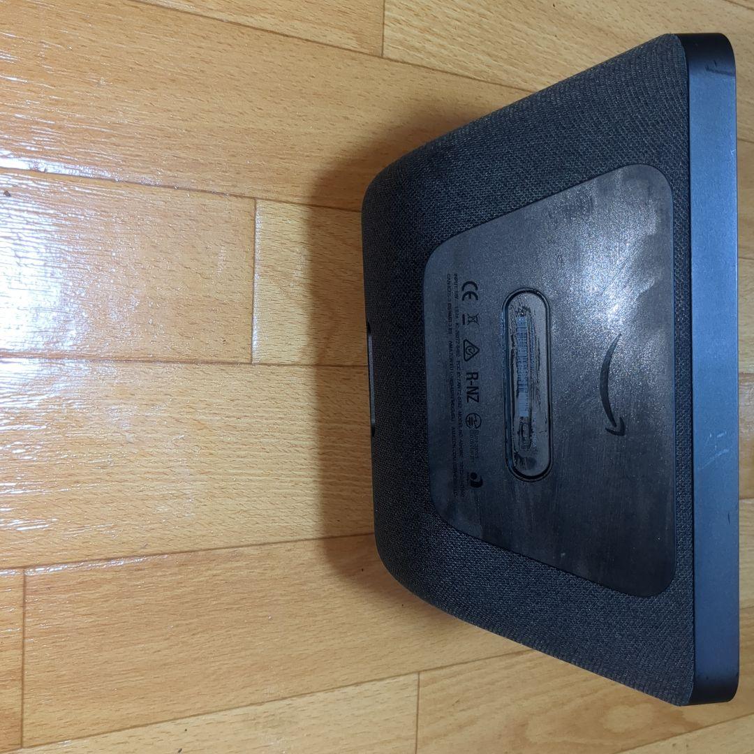 Amazon Echo show 8 switch bot付き