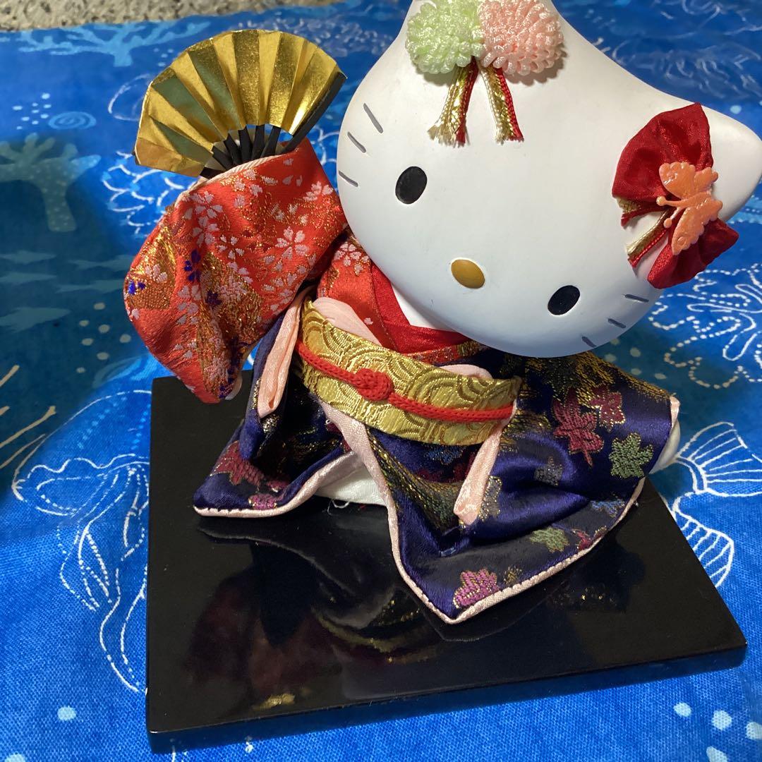 3355ハローキティ日本人形　青もみじ