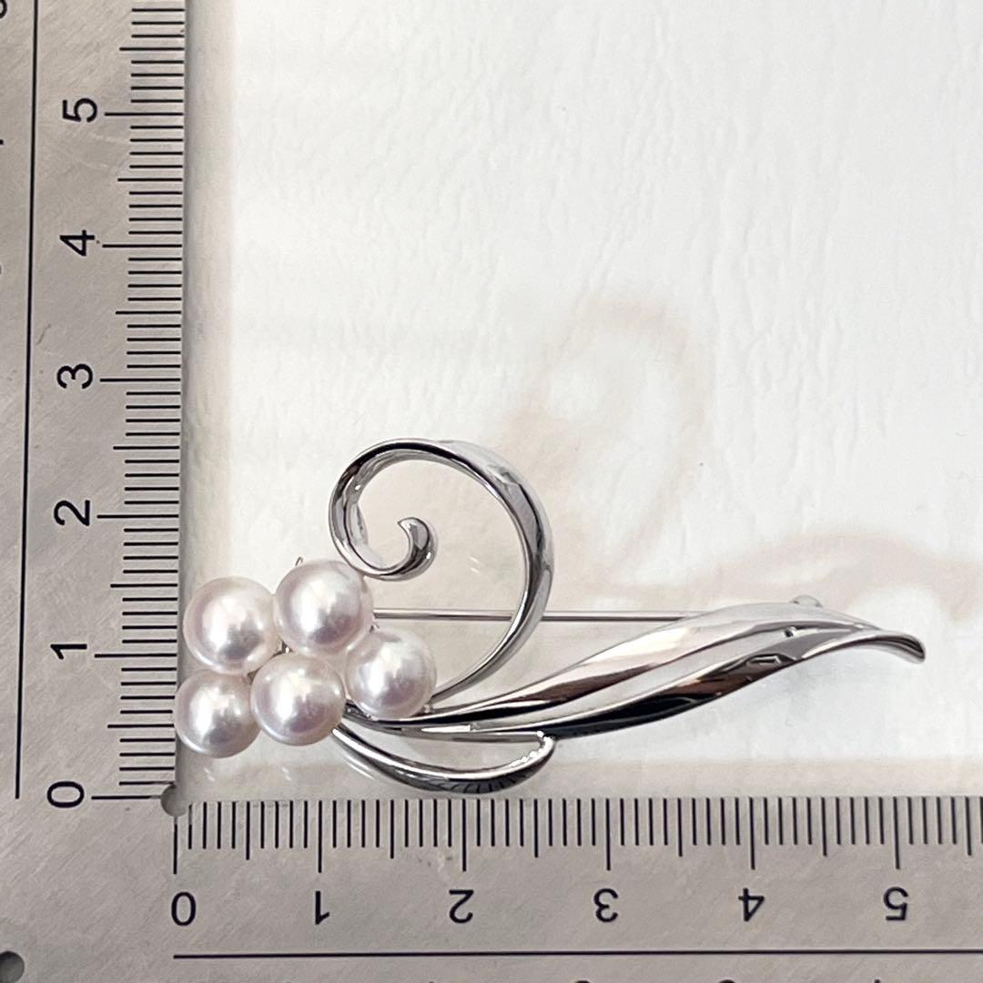 ☆美品☆ミキモト　5珠　シルバー　ブローチ　皇室御用達ブランド