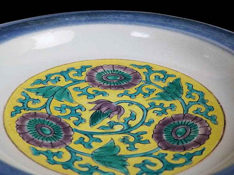 古伊万里　墨弾に雲龍　色絵　花に唐草の図　６寸皿　B130AS-DBc