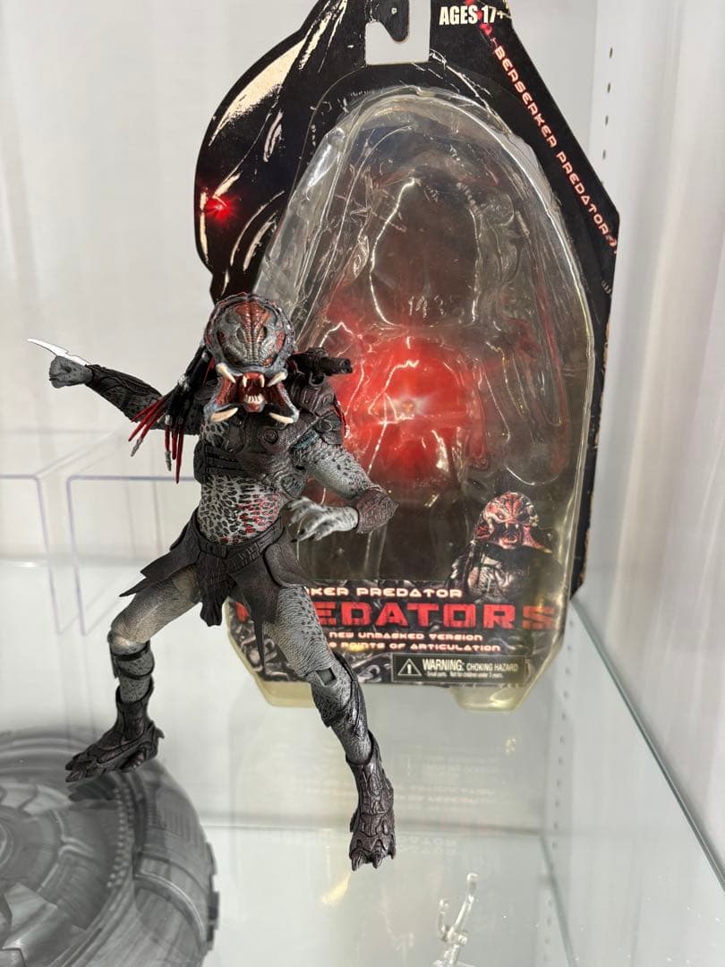 ネカ　プレデターズ　バーサーカープレデター