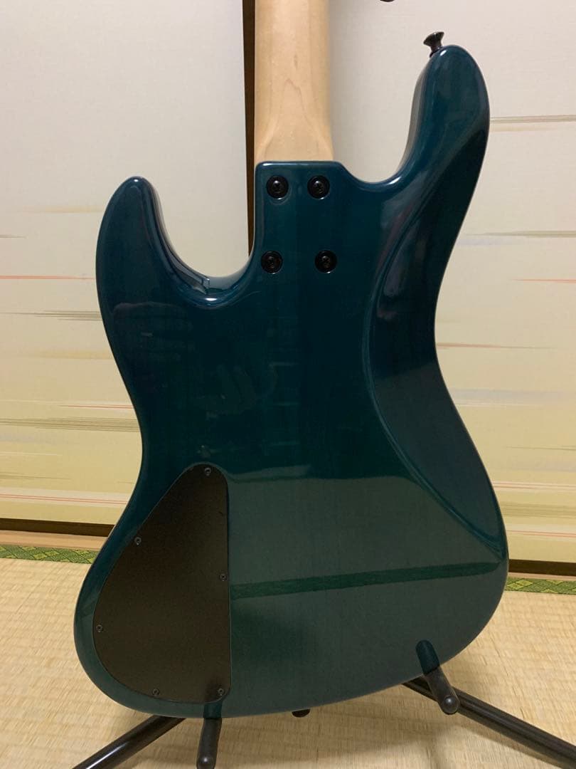 ベース Sadowsky TYO Modern Edge 4st fretless