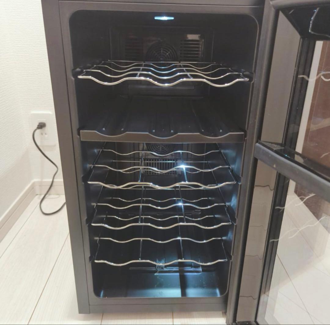 アイリスオーヤマ　ワインセラー 18本 50L ペルチェ式 PWC-502P-B