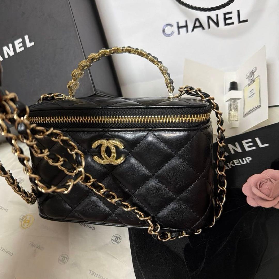 CHANELノベルティ バニティ型 ミニショルダー