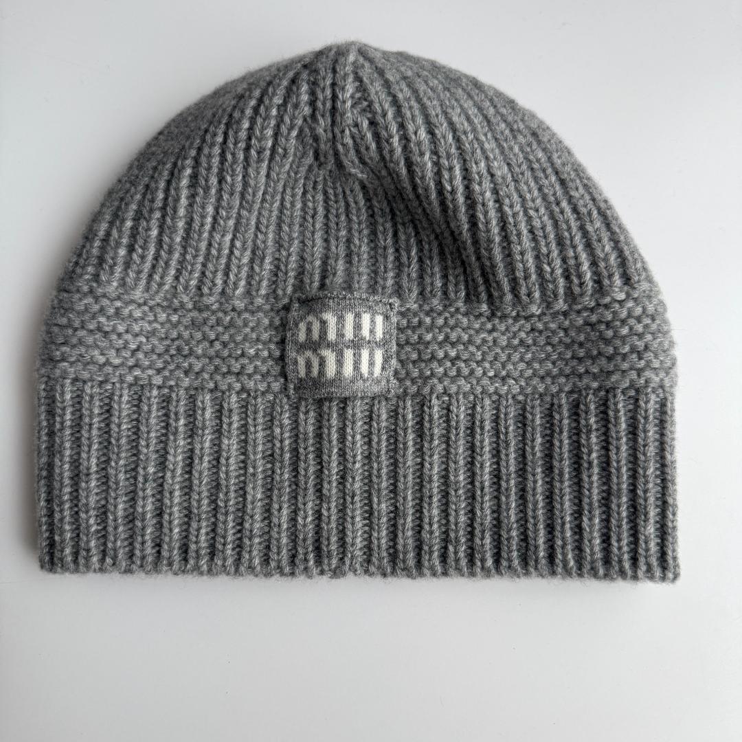 新品 正規品 miumiu ニット ビーニー ニット帽 帽子 ニットキャップ