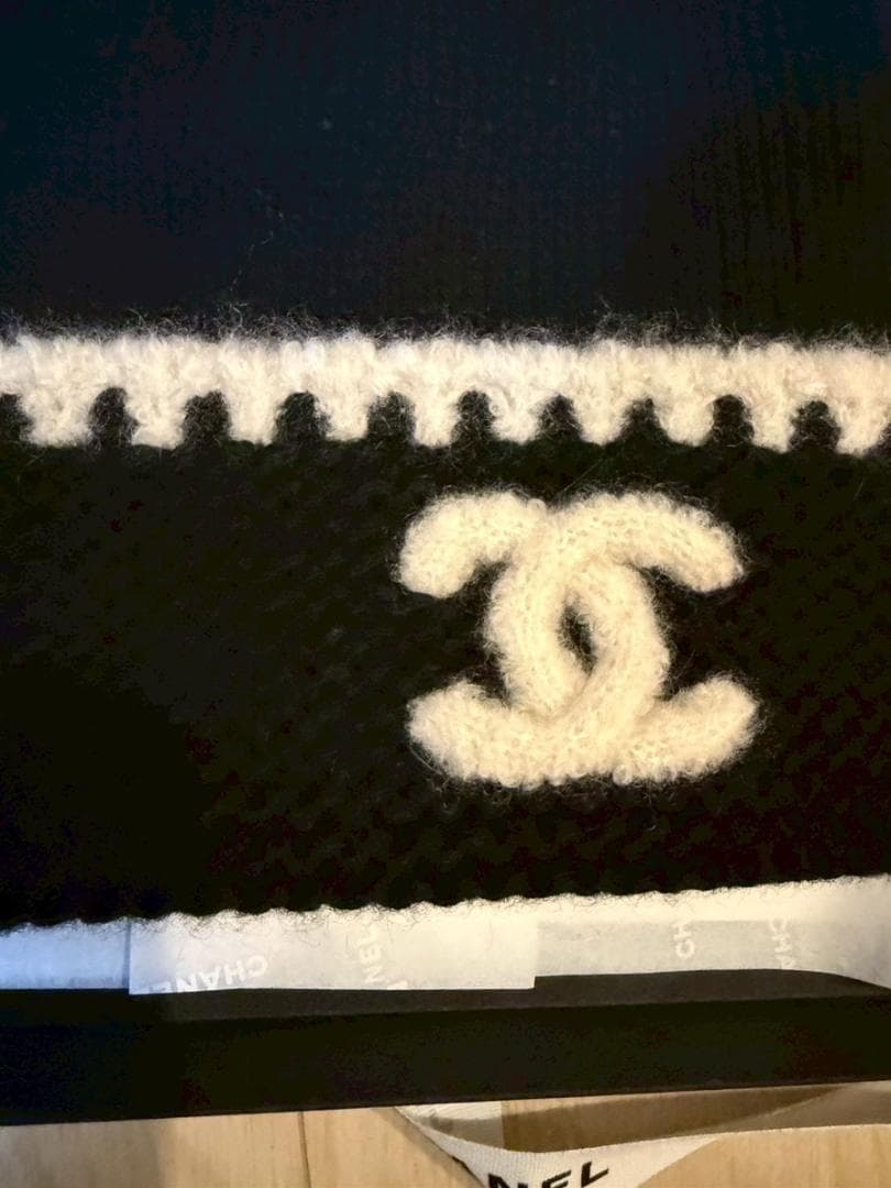 ❤︎　CHANEL ロゴ入りニット帽 ブラック 人気完売商品