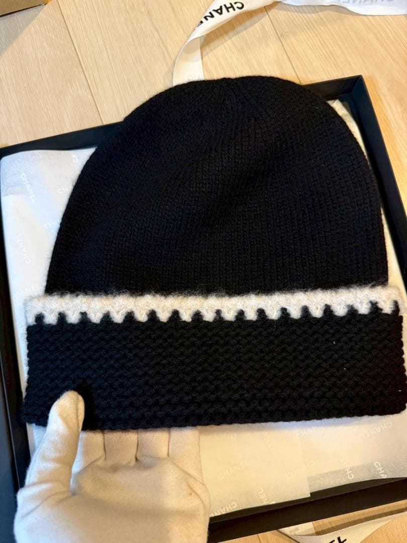 ❤︎　CHANEL ロゴ入りニット帽 ブラック 人気完売商品